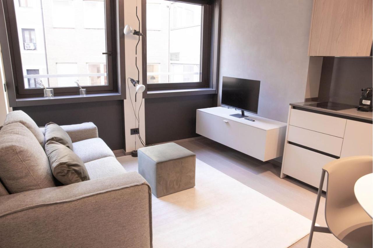 Exclusive Retreat Few Steps From Duomo - Apt 1 ميلان المظهر الخارجي الصورة